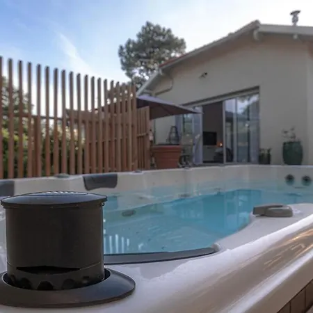 Hébergement de vacances A Nouste à *