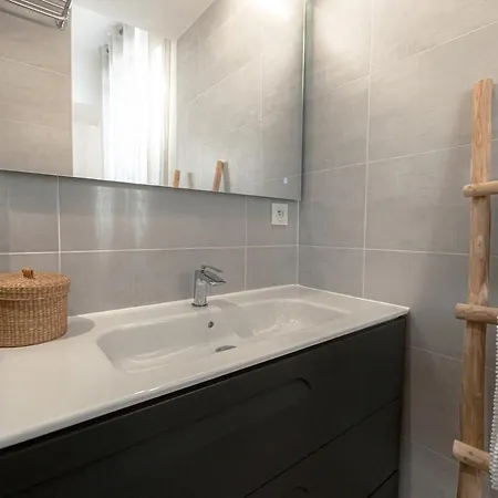 Hébergement de vacances A Nouste à *